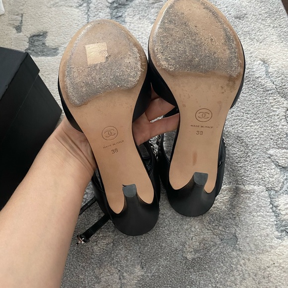 Chanel high heels sz 8 - available in November 2022 - Picture 5 of 9